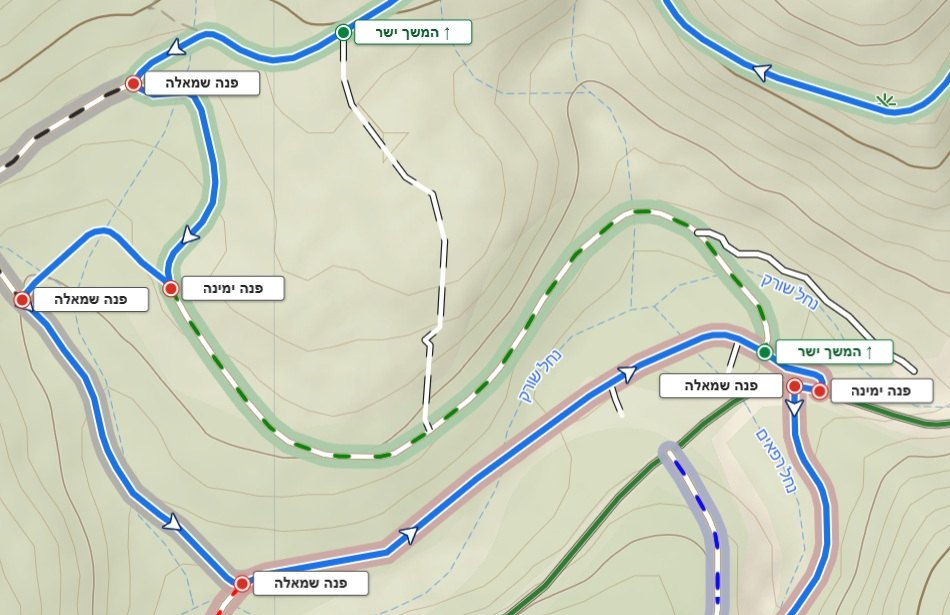 Illustration: a route on the trail map with instruction labels at junctions — turn left, turn right and continue straight (labels in Hebrew).